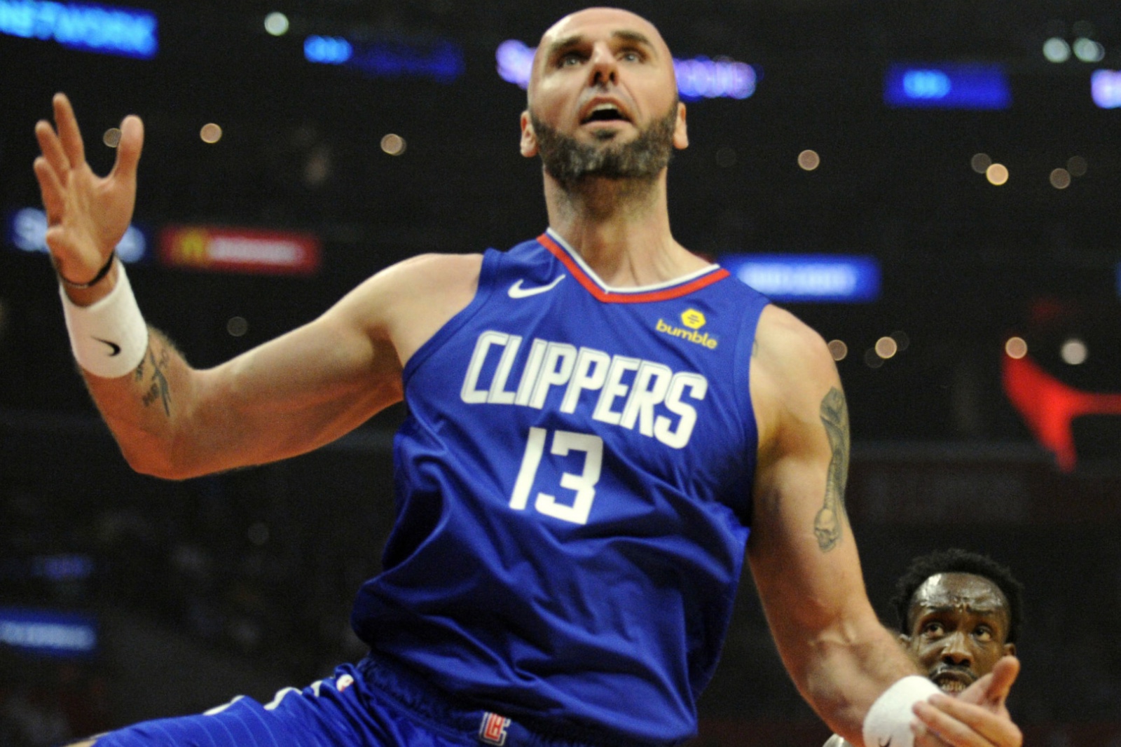 开云体育app下载-包含新奥尔良鹈鹕训练开放日,赛后更衣室发声引欢呼,欧联在即,阵容厚度经受考验的词条