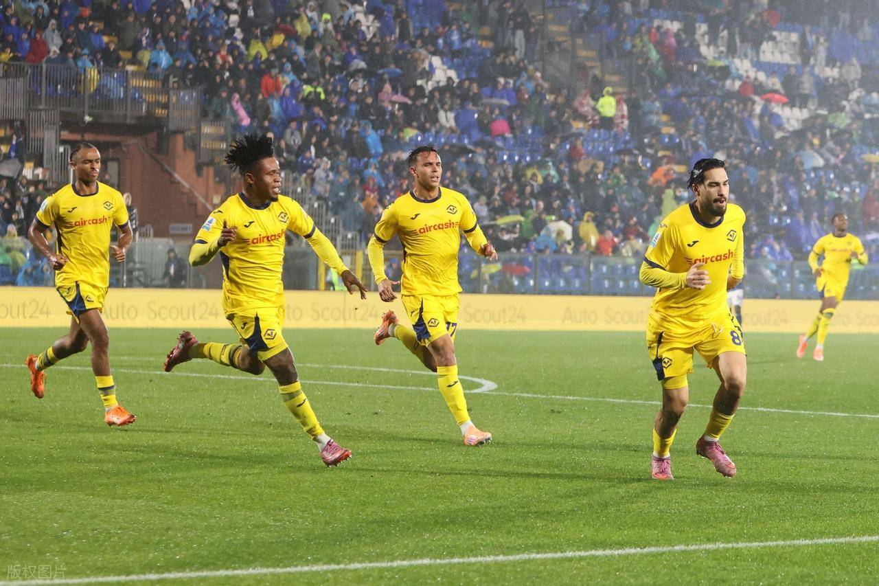 开云官方网-赛前意甲传出新动向；门兴格拉德巴赫刷新队史纪录；管理层表态：震撼外界；阵容厚度经受考验(门兴格拉德巴赫地图)