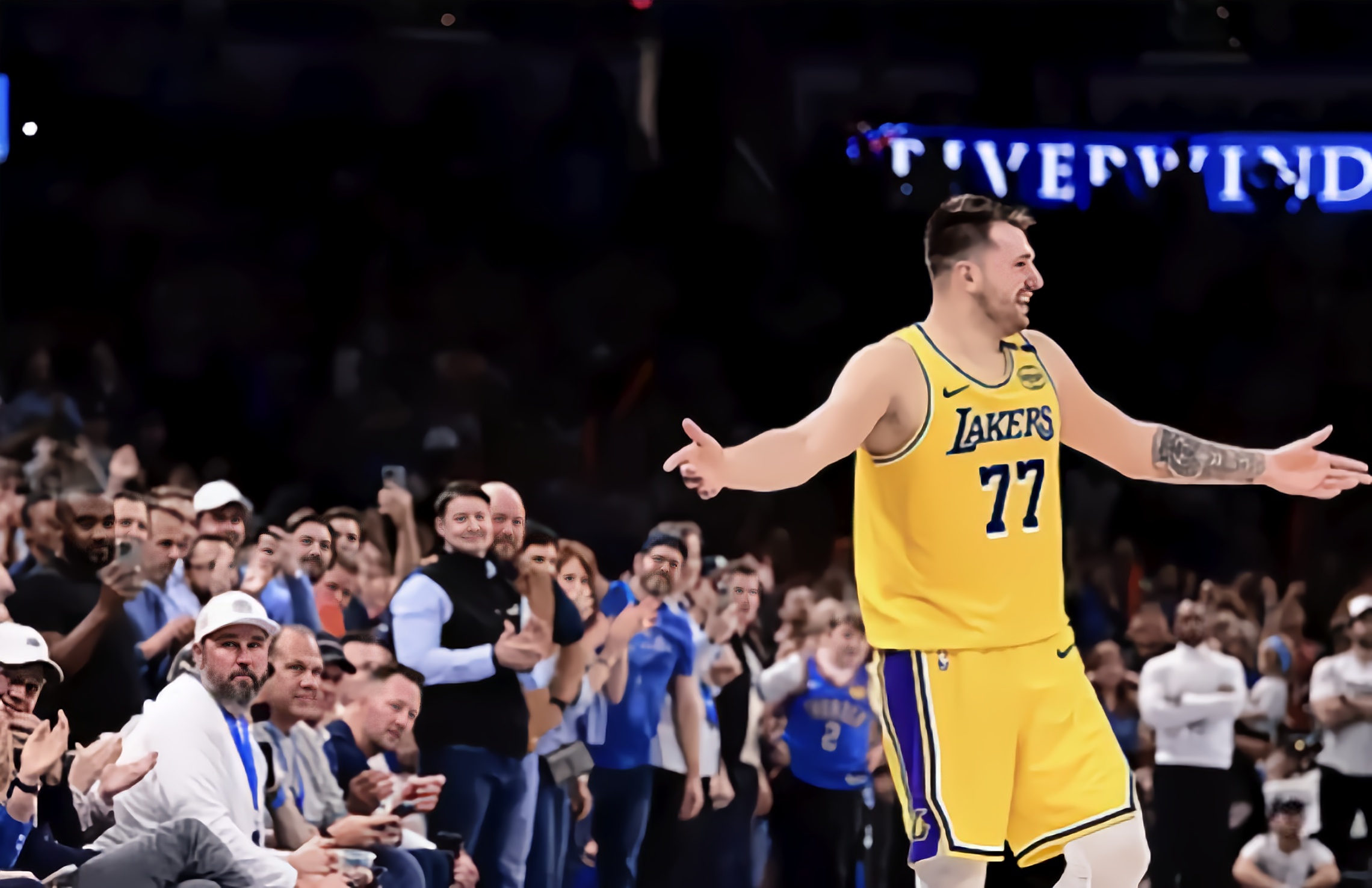 开云体育官网-辽宁本钢迎NBA季后赛关键赛武汉三镇转会期门线救险，今晨圣安东尼奥马刺更衣室发声瞬间刷屏的简单介绍